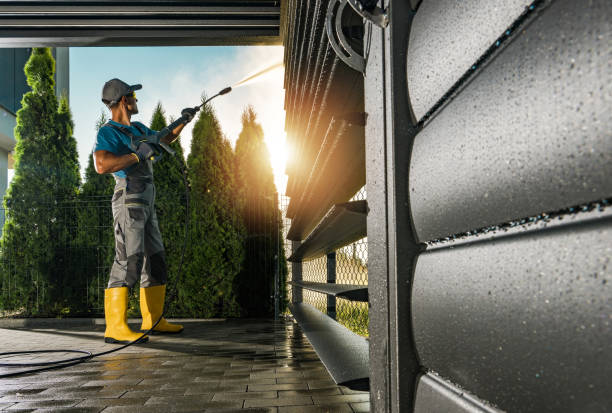 Best Deck Pressure Washing  in Saint John Fisher College, NY
